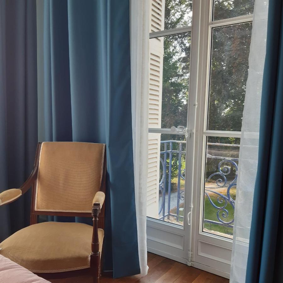 Chateau De Charnizay Bagian luar foto
